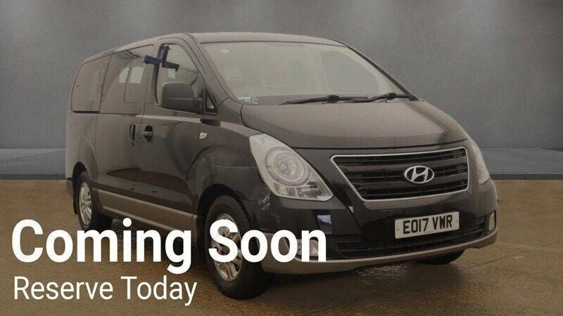 Black Used 2017 Hyundai I800 SE MPV | £13,690 (Fair price) - Image 1/4