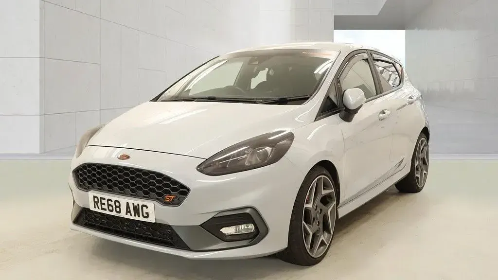 Used Ford Fiesta ST 200 HP (147 kW) 2018 Silver Hatchback