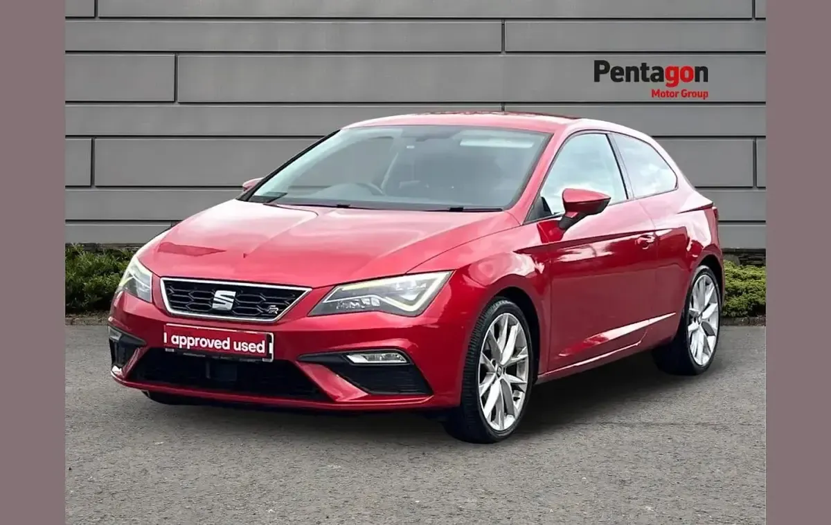 Used Seat Leon FR 147 HP (108 kW) 2017 Red Hatchback