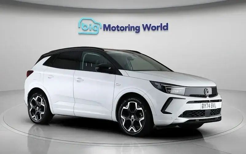 Second-hand Vauxhall Grandland X Ultimate 131 CP (96 kW) 2024 Alb SUV
