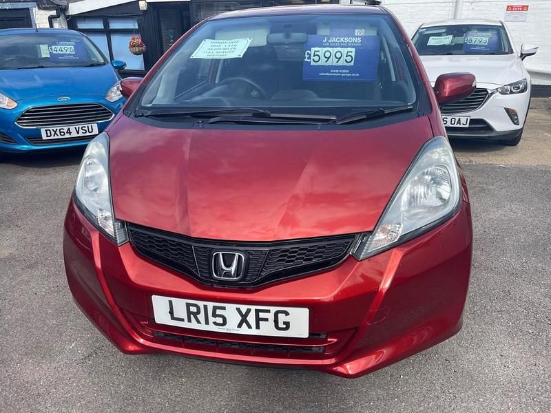 Red Used 2015 Honda Jazz ES Hatchback | £5,995 (Good price) - Image 1/4