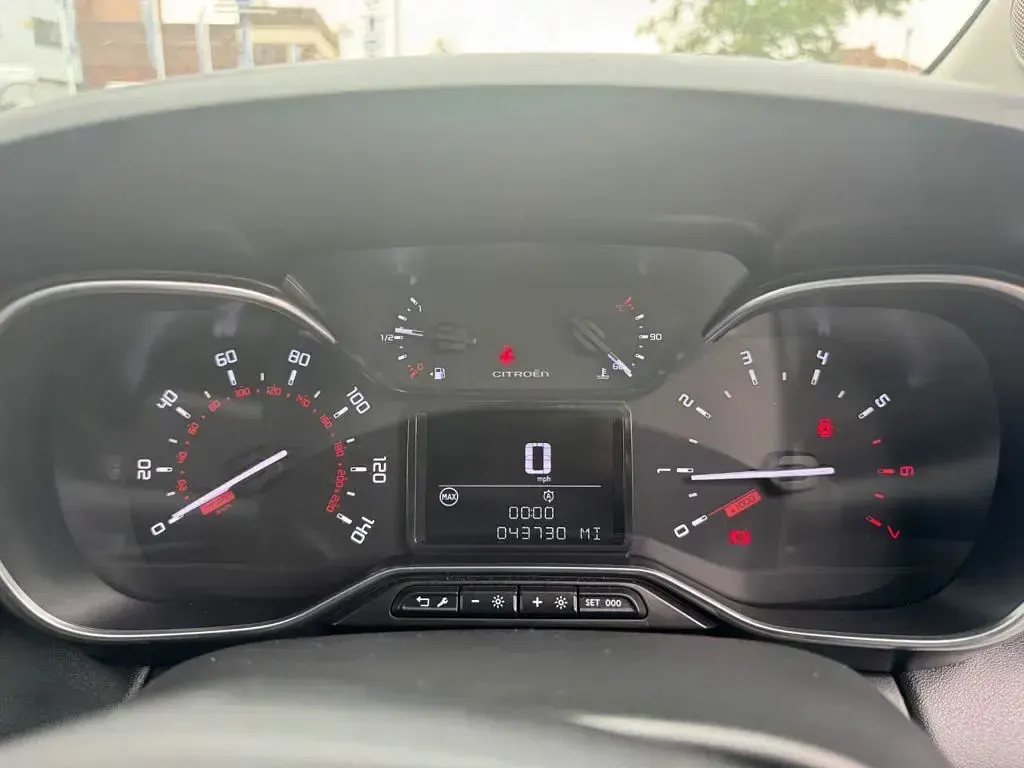Used Citroën C3 Aircross Feel 110 HP (80 kW) 2018 Blue SUV