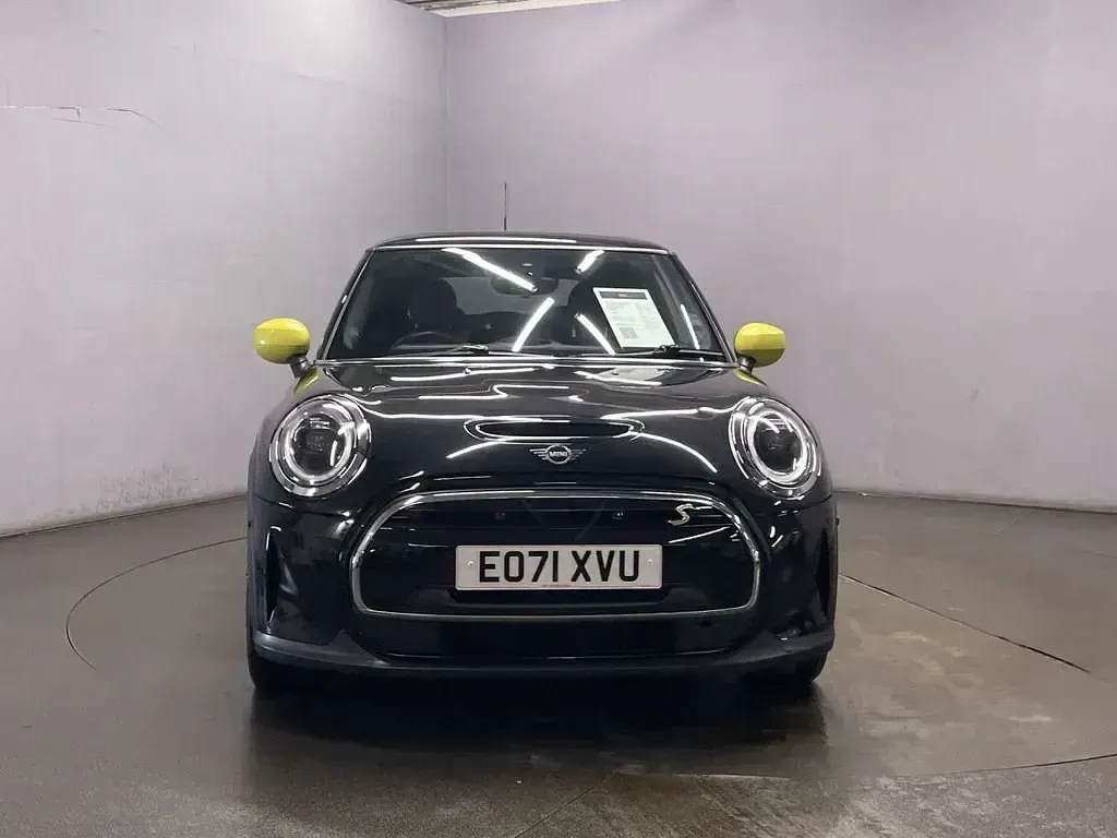 Used Mini Cooper SE Hatch 135 kW (184 HP) 2021 Black Hatchback