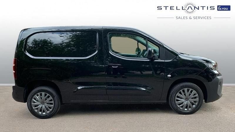 Black Used 2024 Peugeot Partner S MPV | £18,890 (Fair price) - Image 1/4