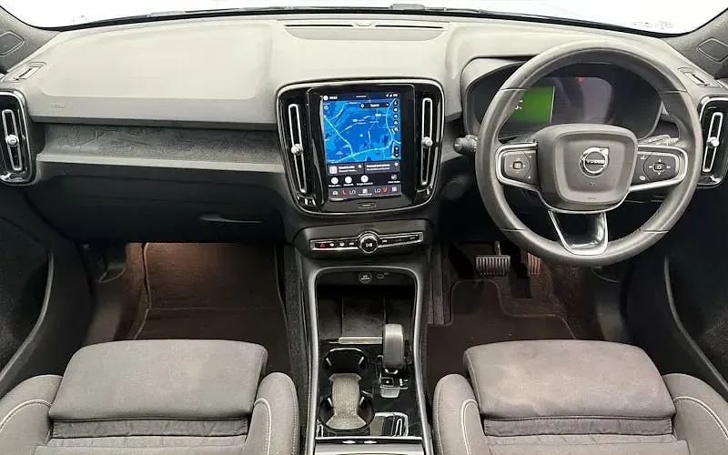 Used Volvo C40 Core 300 kW (408 HP) 2023 Blue SUV