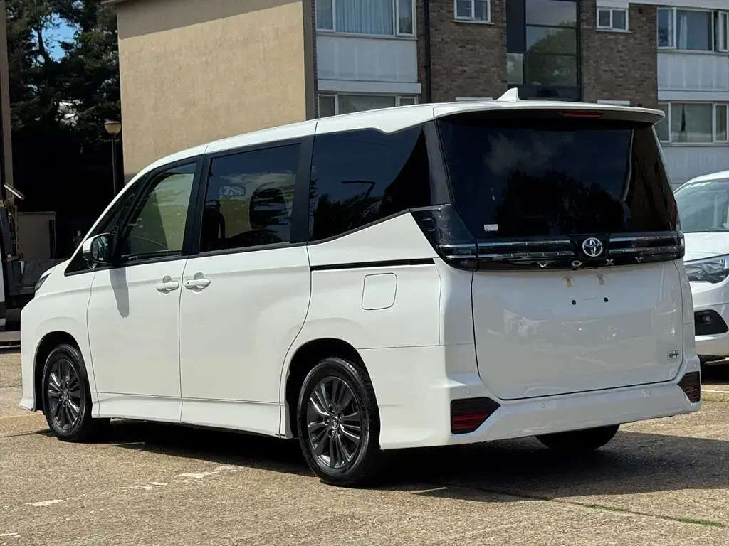 Used Toyota Voxy 2025 White MPV