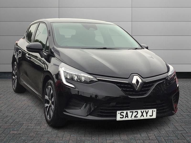 Diamond black Used 2022 Renault Clio V Iconic Hatchback | £12,495 (Fair price) - Image 1/1