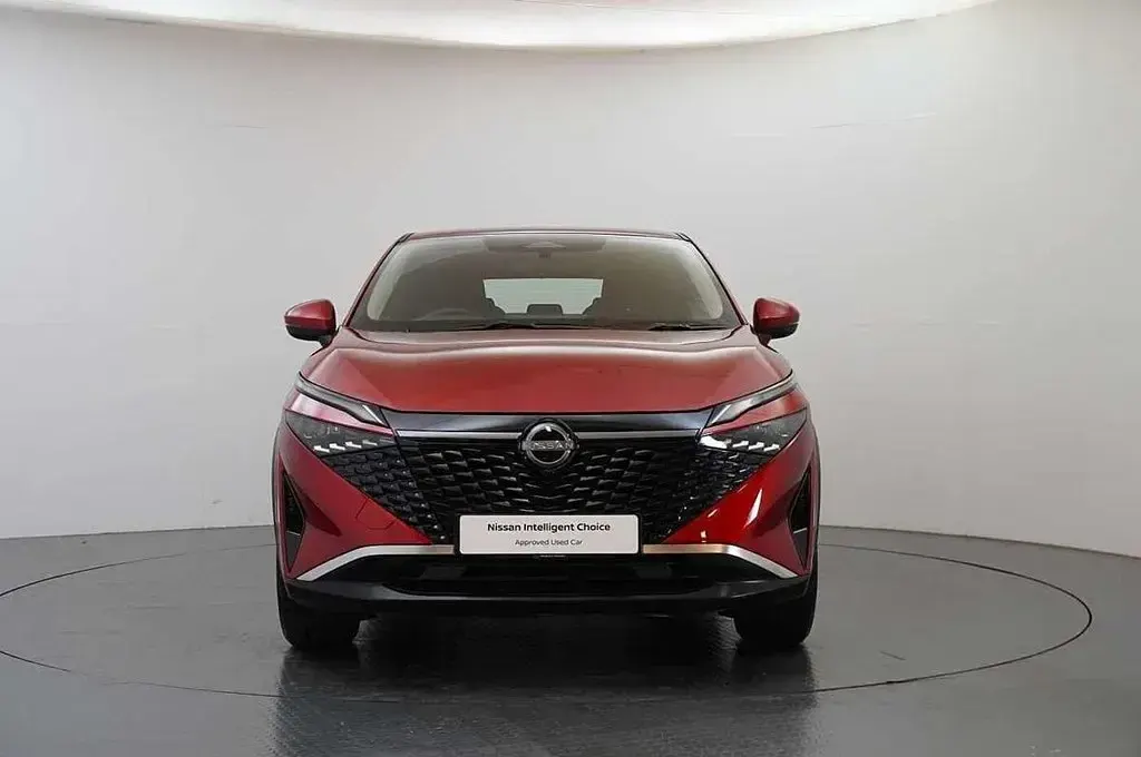 Used Nissan Qashqai Acenta Premium 138 HP (101 kW) 2025 Red SUV