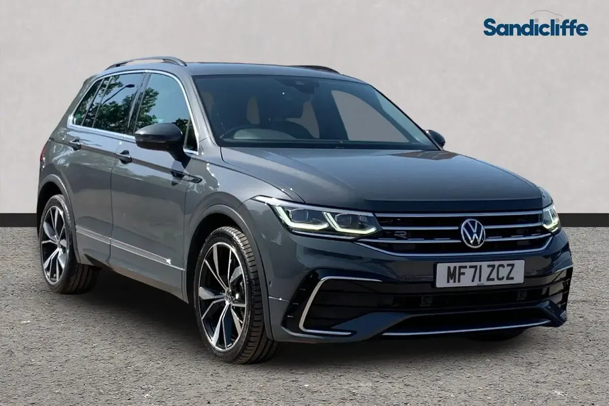 Gebraucht VW Tiguan R-line 150 PS (110 kW) 2023 SUV