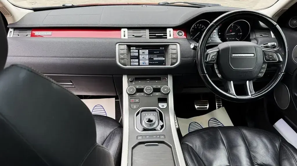 Used Land Rover Range Rover evoque Pure 190 HP (139 kW) 2014 Red SUV