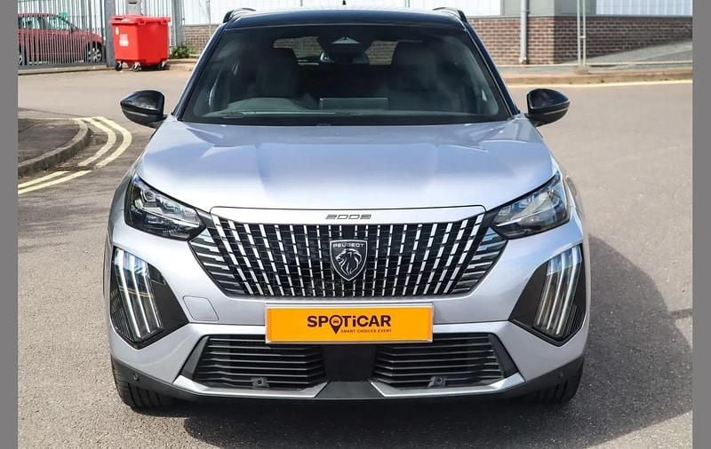 Second-hand Peugeot 2008 GT 143 CP (105 kW) 2025 Gri SUV