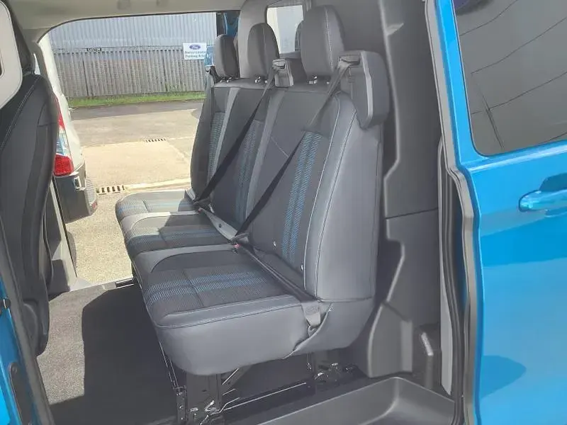 Used Ford Transit Custom Sport 232 HP (170 kW) 2025 Blue Van