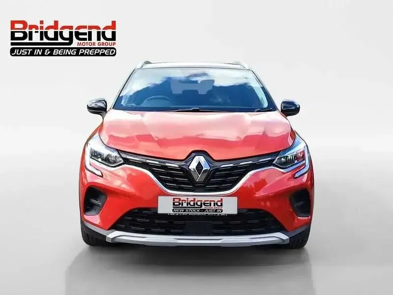 Used Renault Captur Iconic 100 HP (73 kW) 2020 Red/black SUV