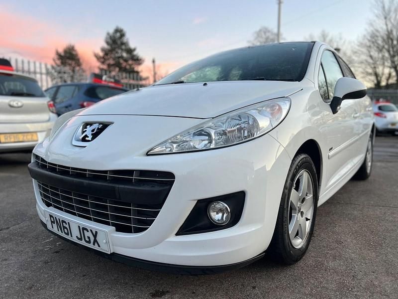 Used Peugeot 207 Sportium 75 HP (55 kW) 2011 White Hatchback