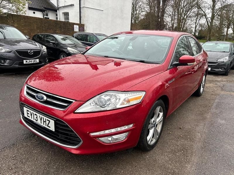 Used Ford Mondeo Titanium X 140 HP (102 kW) 2013 Red Hatchback
