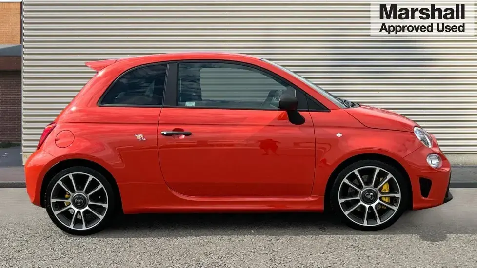 Used Abarth 695 Turismo 180 HP (132 kW) 2024 Orange Hatchback
