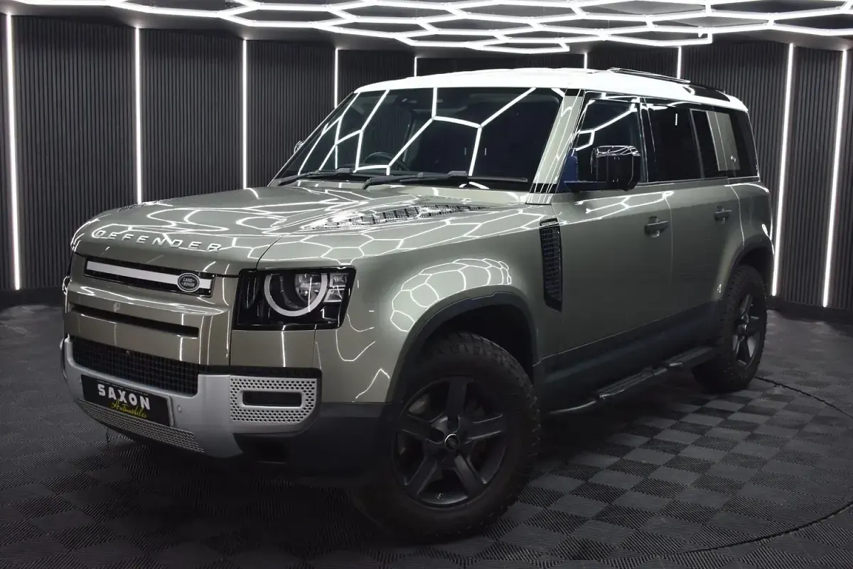 Used Land Rover Defender 200 HP (147 kW) 2020 Green SUV