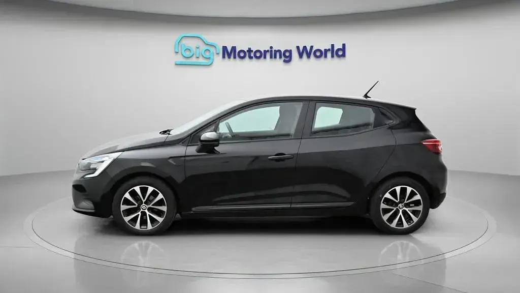 Used Renault Clio Evolution 90 HP (66 kW) 2023 Black Hatchback