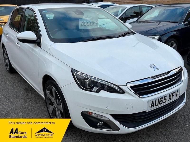 White Used 2015 Peugeot 308 Allure Hatchback | £6,299 (Fair price) - Image 1/4