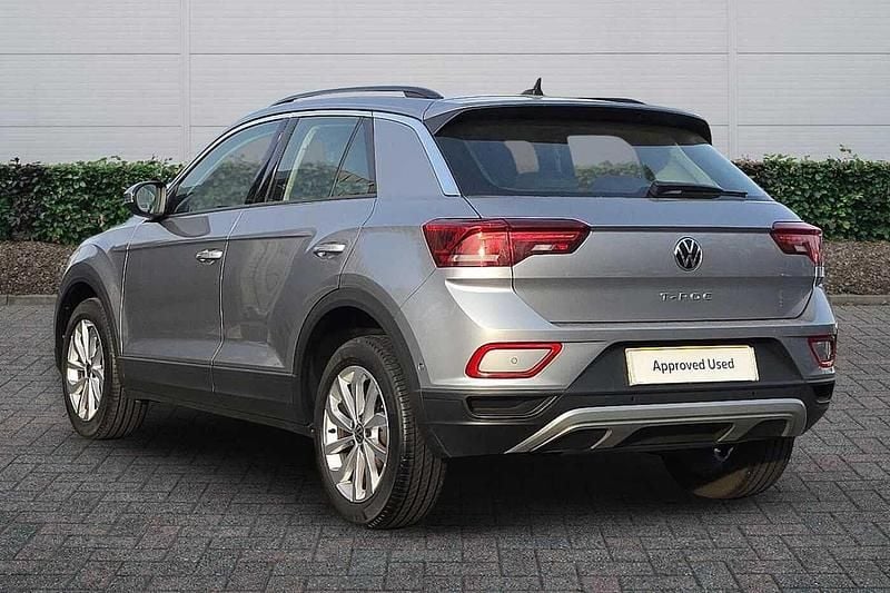 Used VW T-Roc Life 150 HP (110 kW) 2023 Silver SUV