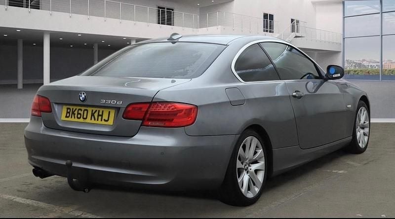 Used BMW 330 Performance 245 HP (180 kW) 2010 Grey Coupe