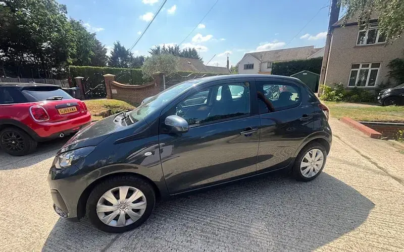 Used Peugeot 108 Active 72 HP (52 kW) 2019 Grey Hatchback