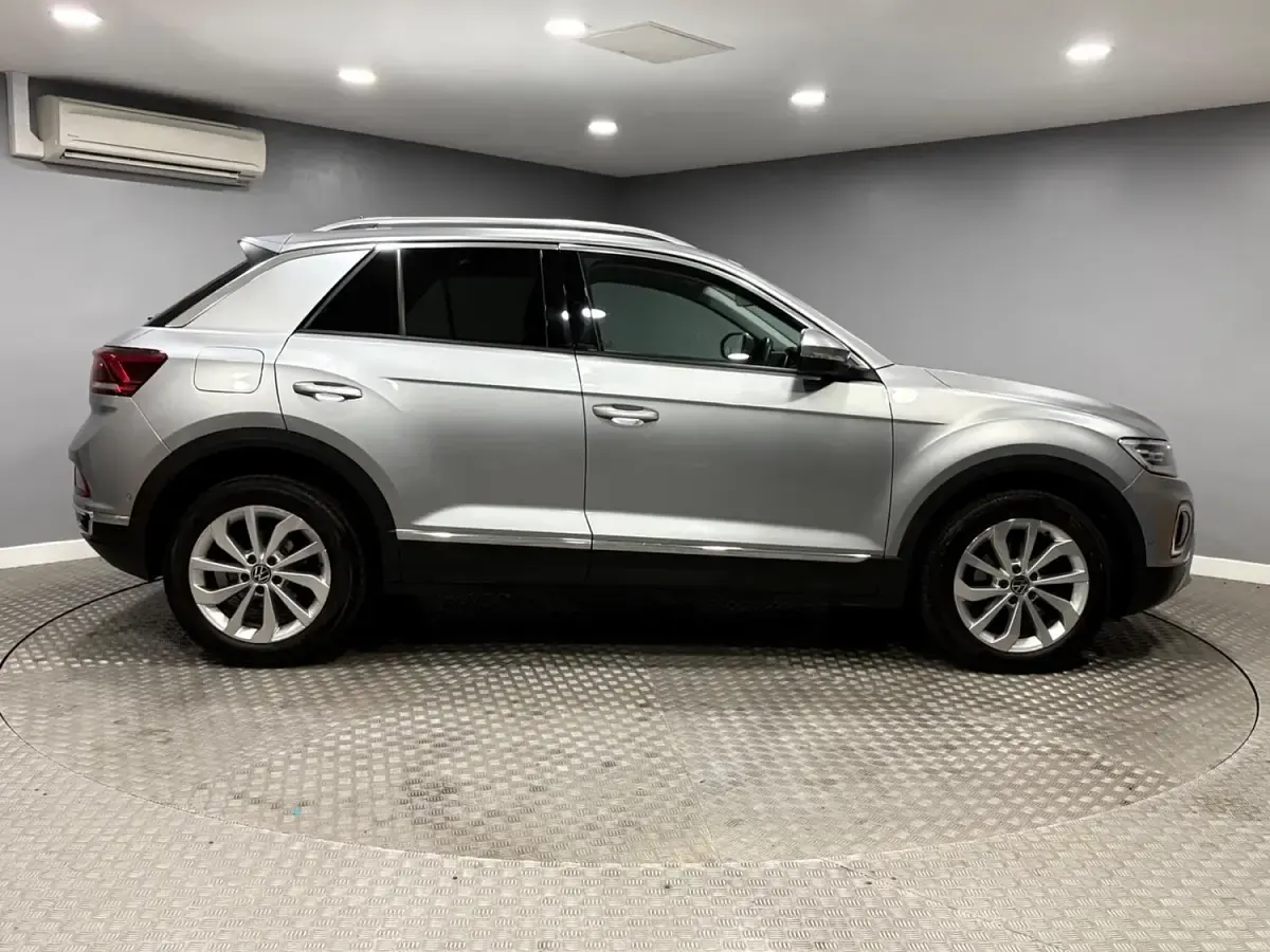 Used VW T-Roc Style 150 HP (110 kW) 2023 Silver SUV