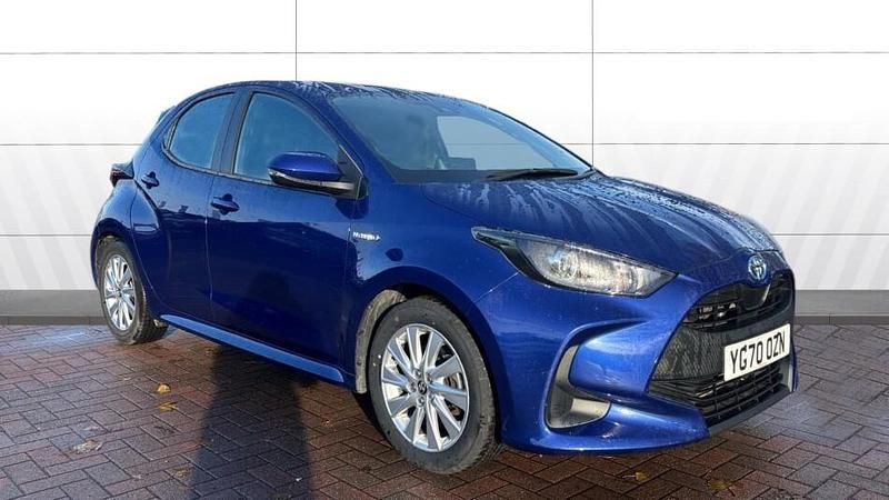 Blue Used 2020 Toyota Yaris Hybrid Hatchback | £14,292 (Good price) - Image 1/3