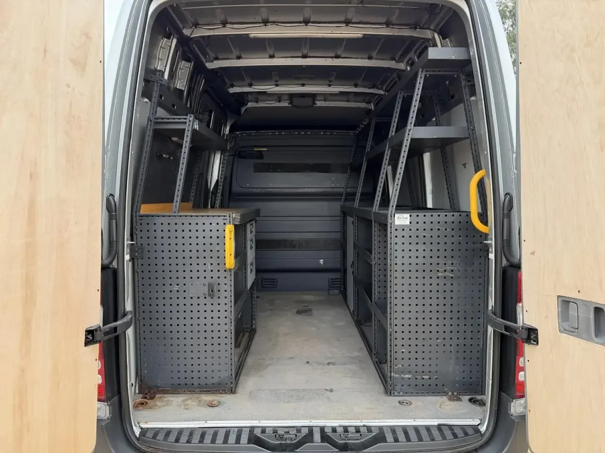 Begagnad Mercedes Sprinter 2015 Silver Van