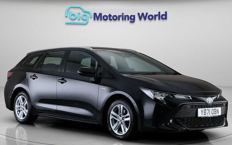 Used Toyota Corolla 122 HP (89 kW) 2022 Black Estate
