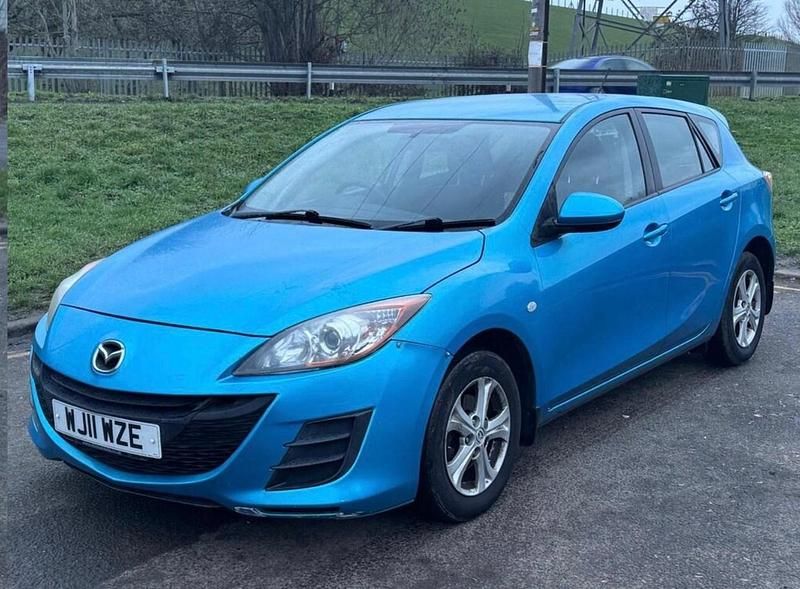 Used Mazda 3 2011 Blue Hatchback