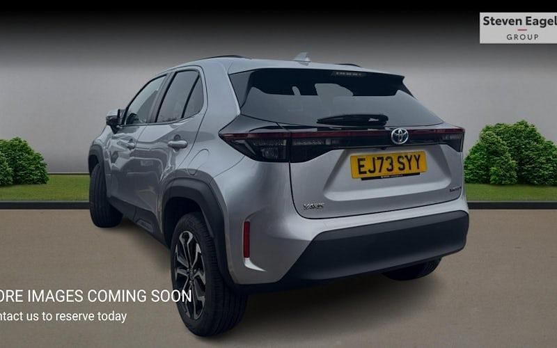 Used Toyota Yaris Hybrid Design 116 HP (85 kW) 2026 Estate