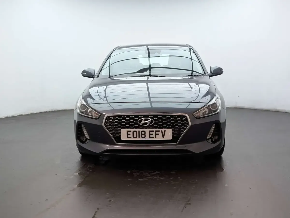 Used Hyundai i30 SE 140 HP (102 kW) 2018 Grey Hatchback
