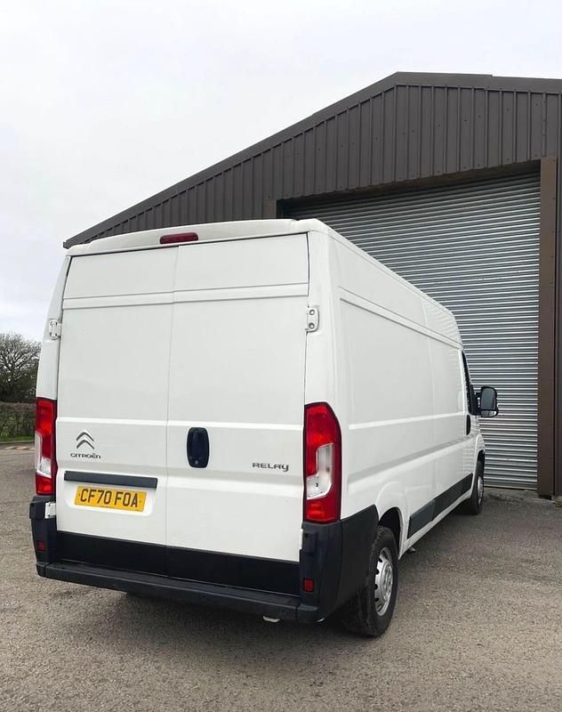Used Citroën Relay 140 HP (102 kW) 2021 White Van