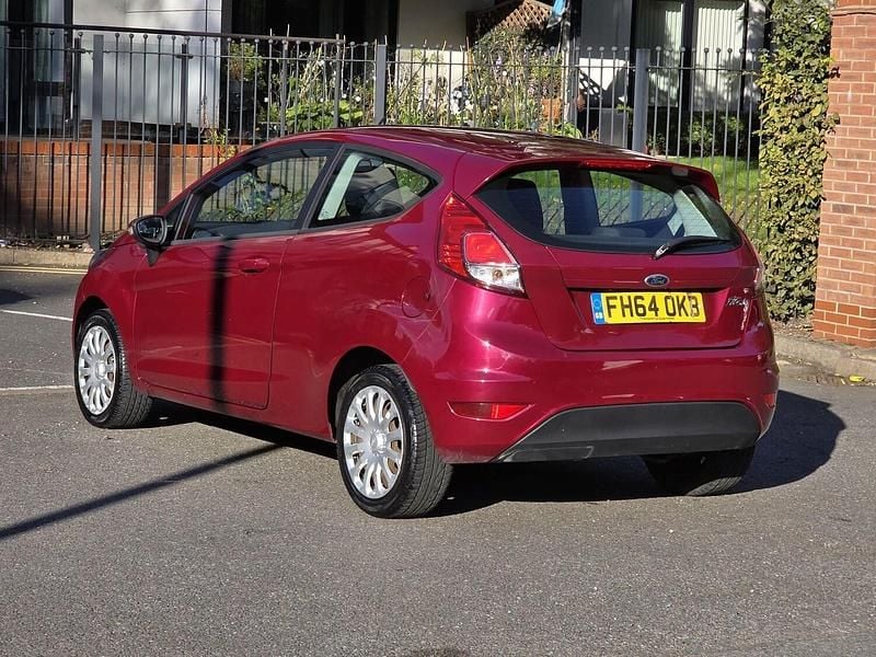 Used Ford Fiesta Style 2015 Red Hatchback