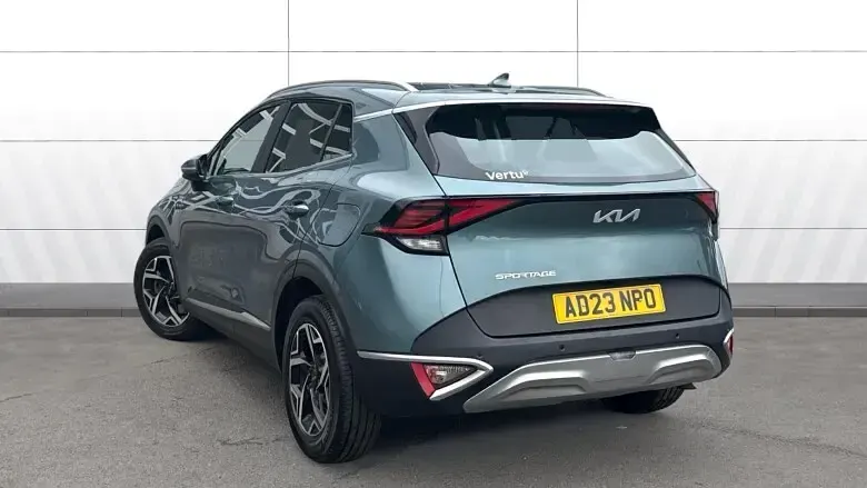 Usado Kia Sportage 150 HP (110 kW) 2023 Cinzento SUV