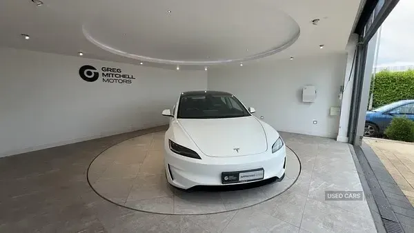 Used Tesla Model 3 Performance 461 kW (627 HP) 2024 White Sedan