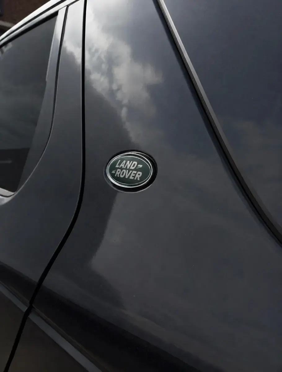 Used Land Rover Discovery Sport Landmark 180 HP (132 kW) 2019 Black SUV