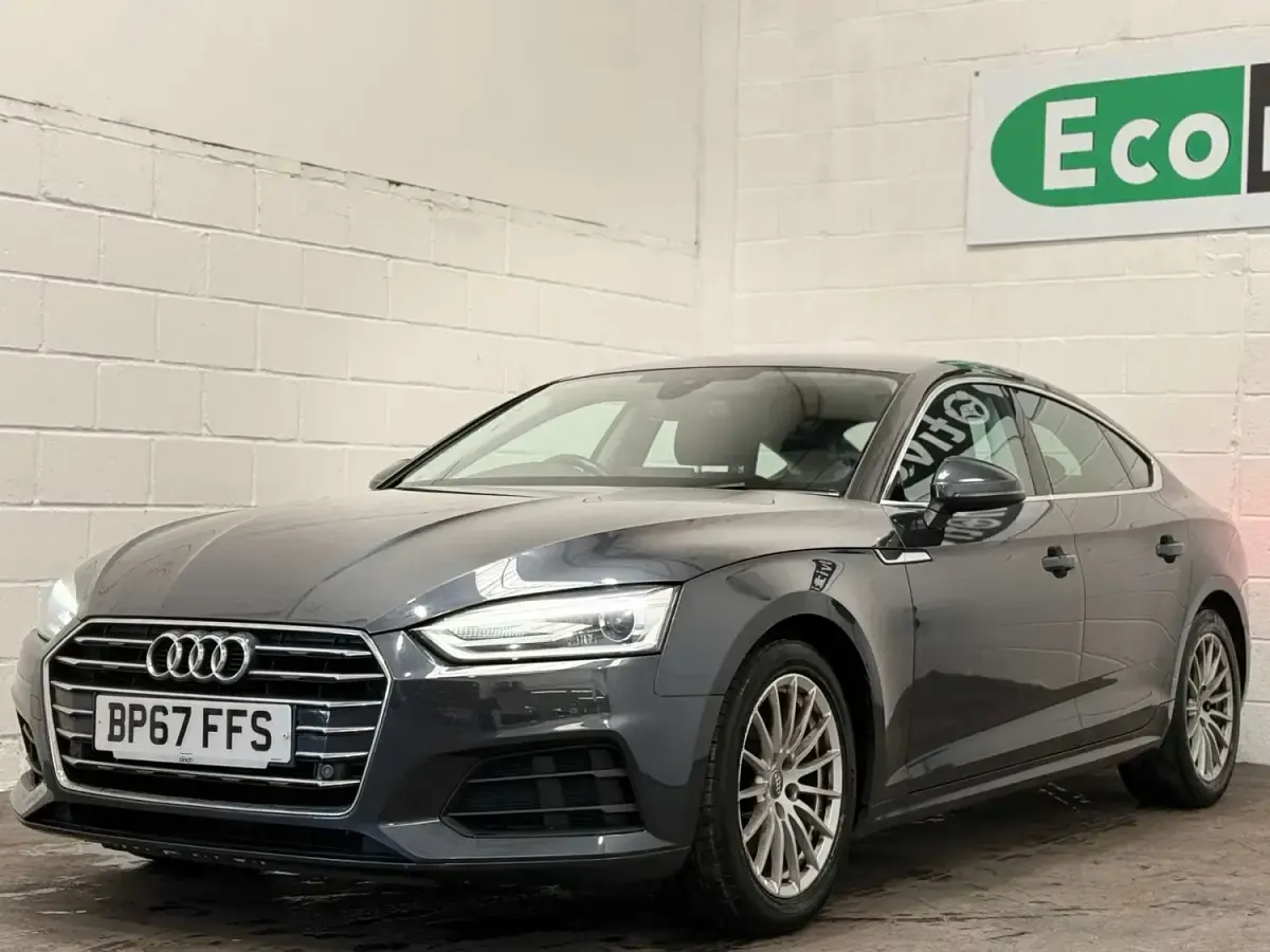 Usado Audi A5 Advanced 2017 Cinzento Coupé