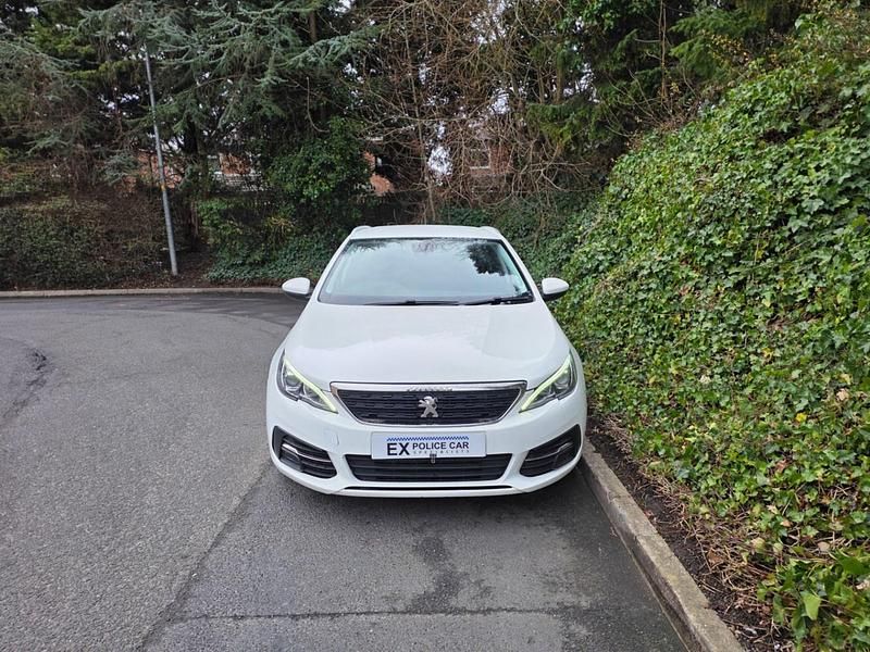 Used Peugeot 308 Active 2018 White Estate