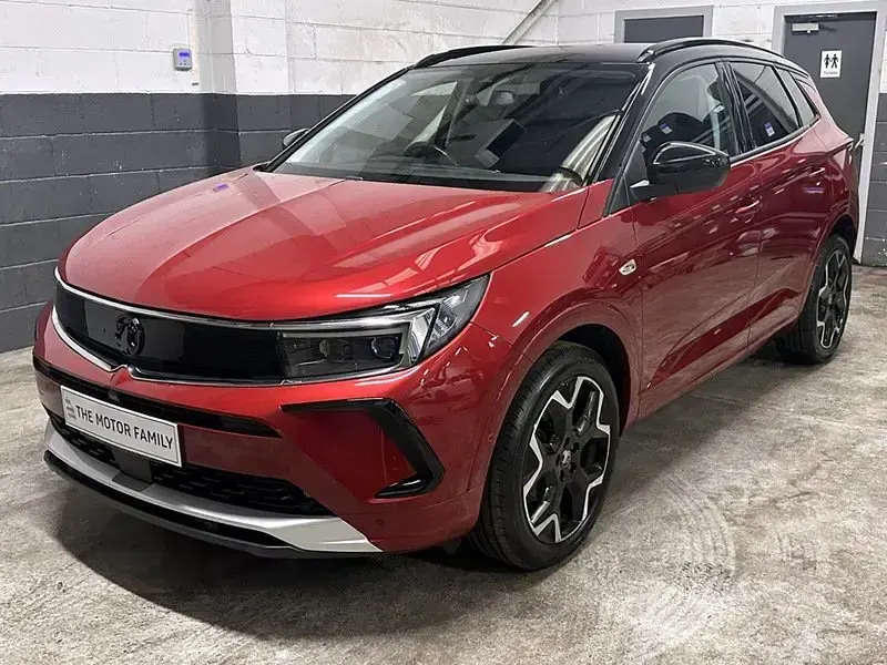 Used Vauxhall Grandland X Ultimate 130 HP (95 kW) 2023 Red SUV