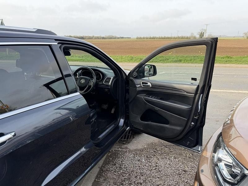 Used Jeep Grand Cherokee Overland 2015 Grey SUV
