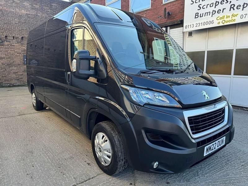 Used Peugeot Boxer 140 HP (102 kW) 2022 Grey Van