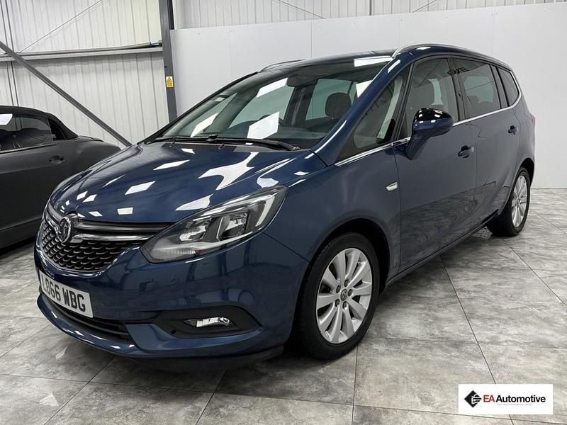 Used Vauxhall Zafira 138 HP (101 kW) 2016 Blue MPV