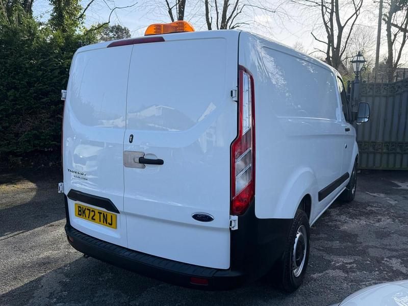 Used Ford Transit Custom 105 HP (77 kW) 2022 White Van
