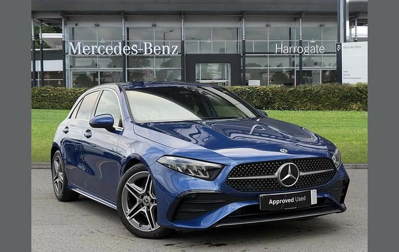 Used Mercedes A180 Executive 134 HP (98 kW) 2023 Blue Hatchback