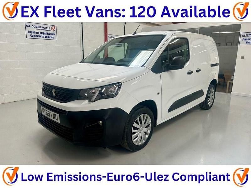 White Used 2019 Peugeot Partner MPV | £10,990 (Fair price) - Image 1/3