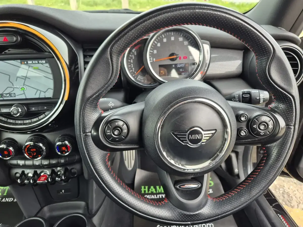 Used Mini Cooper Hatch 136 HP (100 kW) 2018 Black Hatchback