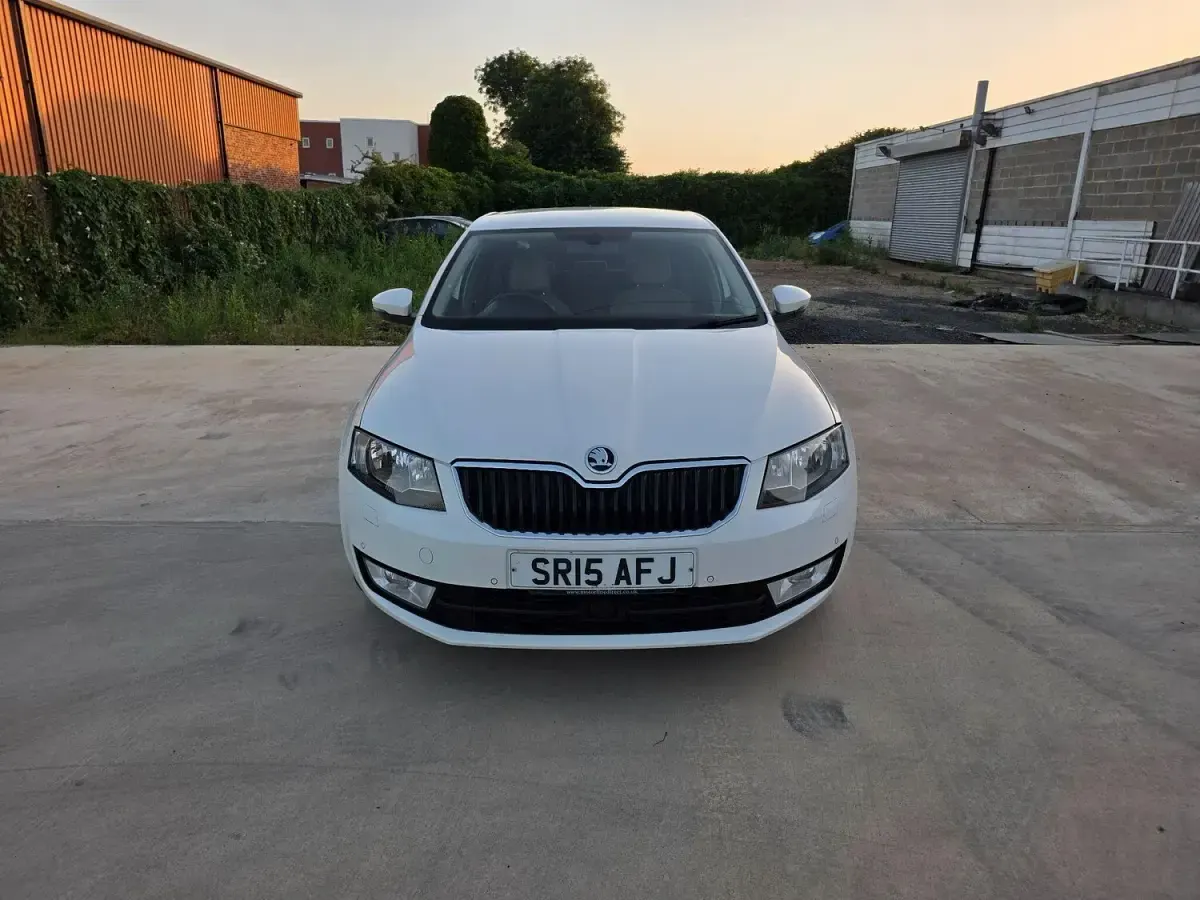 Used Skoda Octavia SE L 2015 White Estate