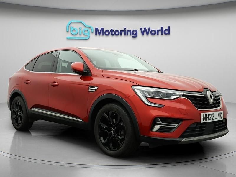 Red Used 2022 Renault Arkana Version S SUV | £13,600 (Fair price) - Image 1/4